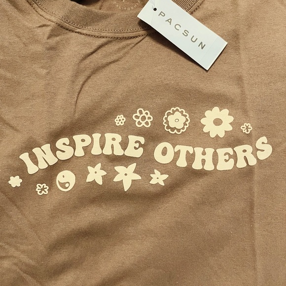 Pacsun Brown Inspire Others Graphic Tee (Can fit Small, Medium, & Large)🤎 - Picture 2 of 4